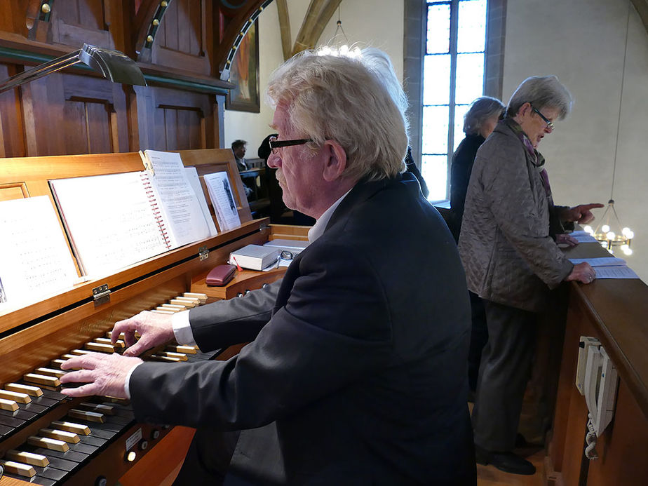 Feier der 1. Heiligen Kommunion in Sankt Crescentius (Foto: Karl-Franz Thiede)